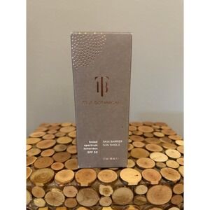 True Botanicals Skin Barrier Sun Shield SPF30 Spectrum Sunscreen 1.7 oz, EXPIRED